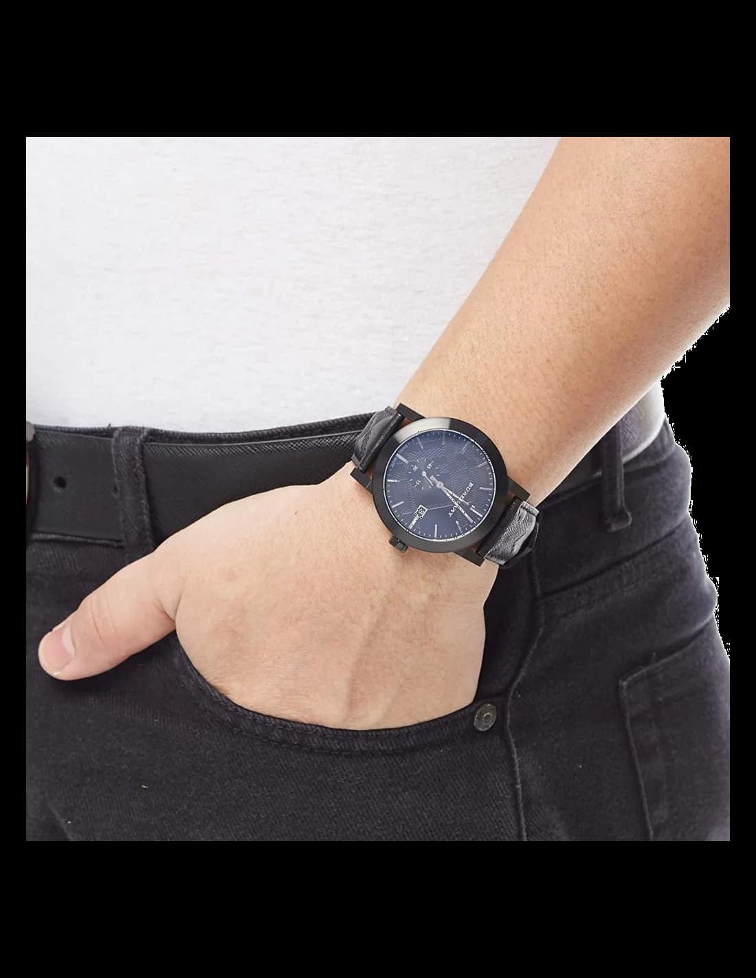 Montre Burberry BU9906 avec bracelet en cuir noir vue 4