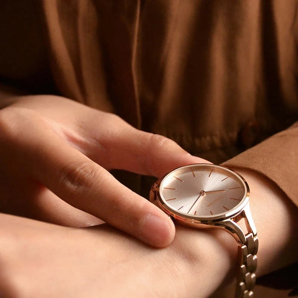 Montre Femme Calvin Klein Graphic K7E23646 acier or rose vue 3