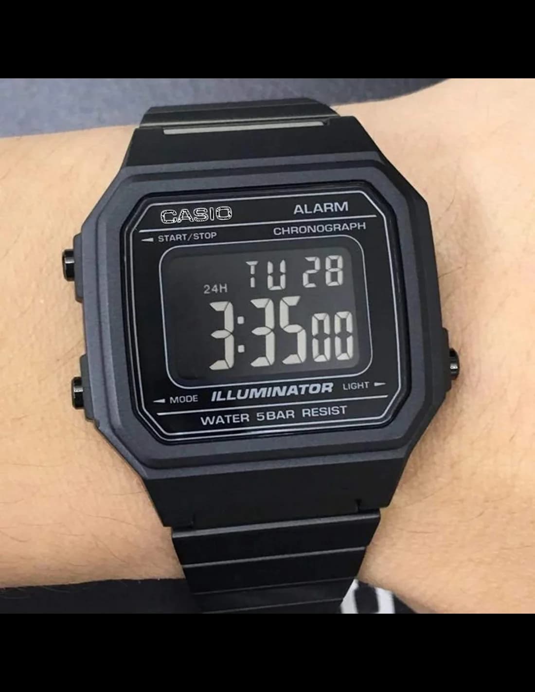 Montre Casio B650WB-1B en Acier Noir à Affichage Digital vue 2