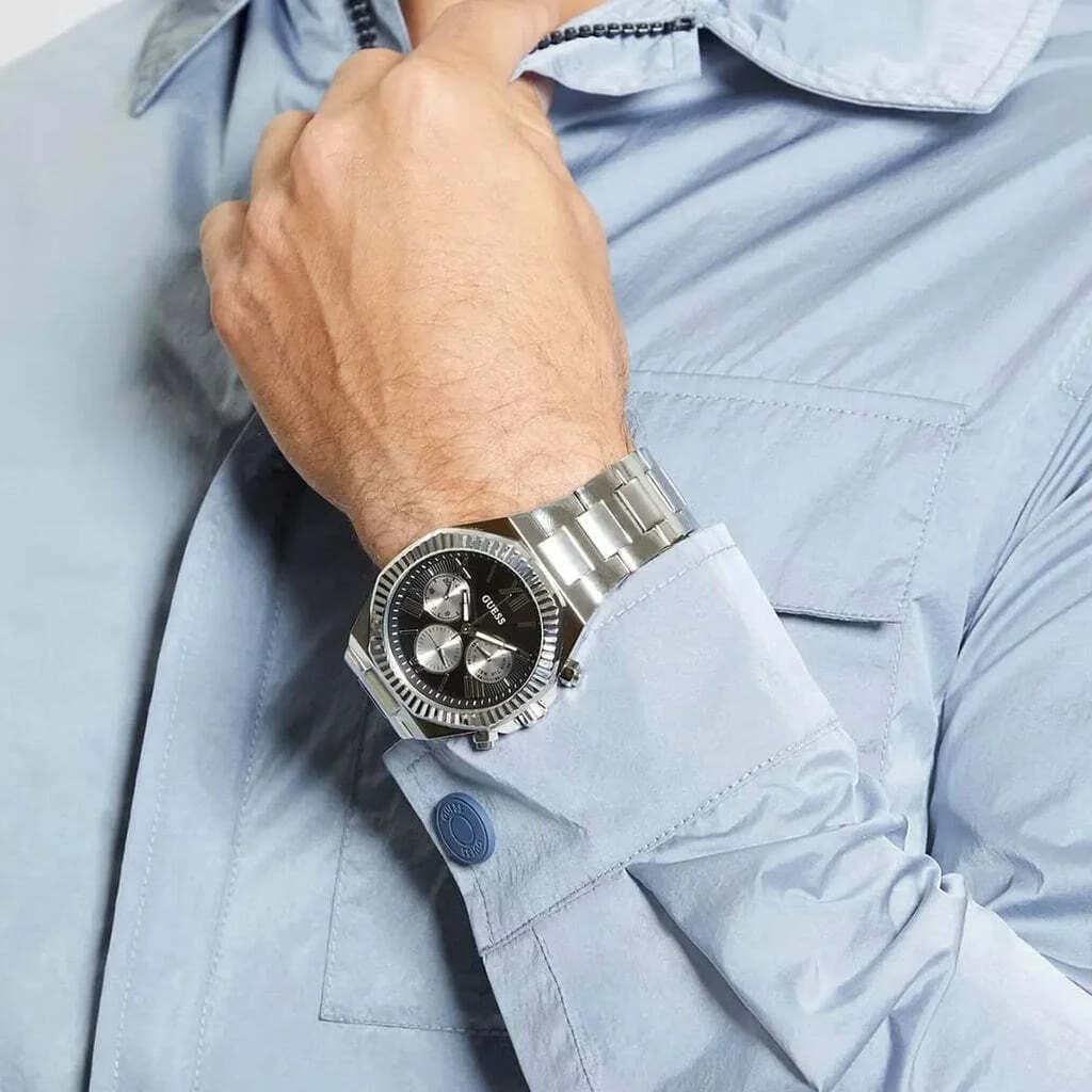 Montre Guess GW0703G1 Equity Acier Argenté et Cadran Noir Multifonctions vue 5