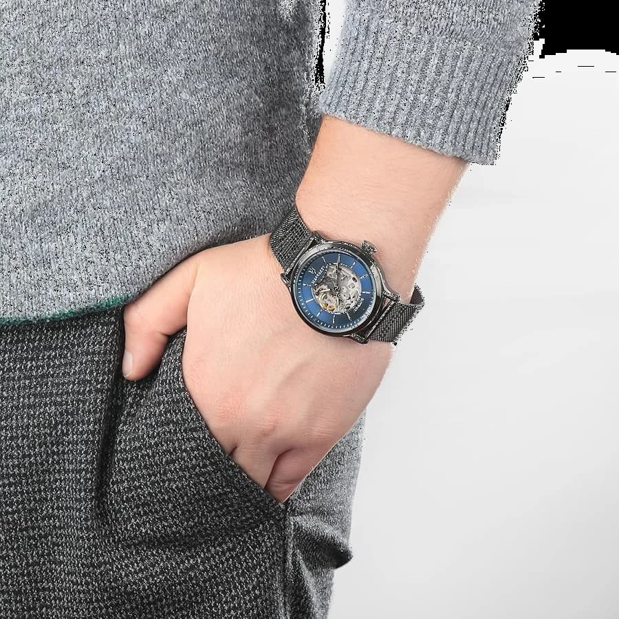 Montre Maserati R8823118002 Automatique Squelette en Acier Noir et Maille Milanaise vue 6