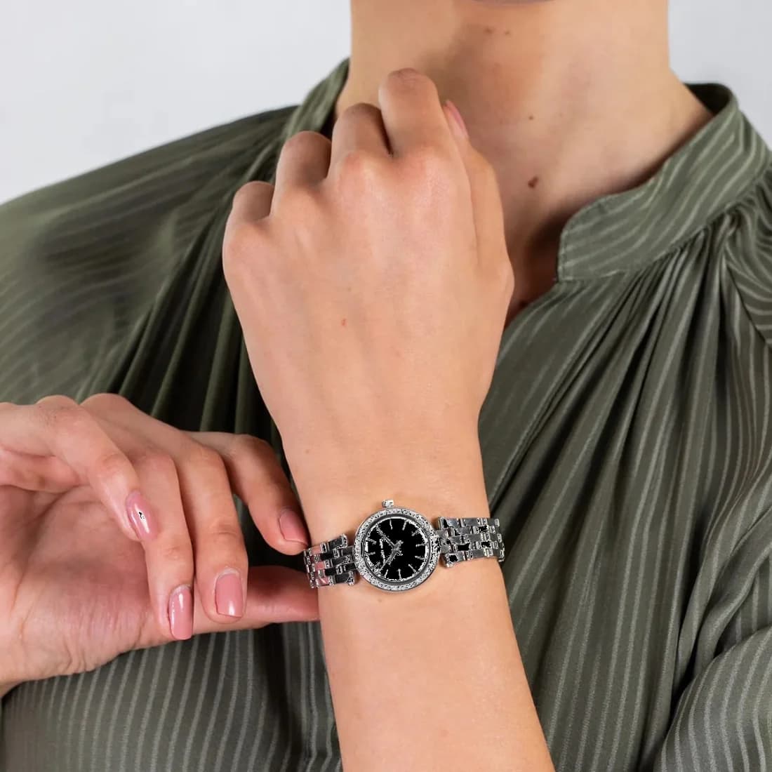 Montre Michael Kors MK3294 en Acier Argenté et Maille Milanaise vue 4