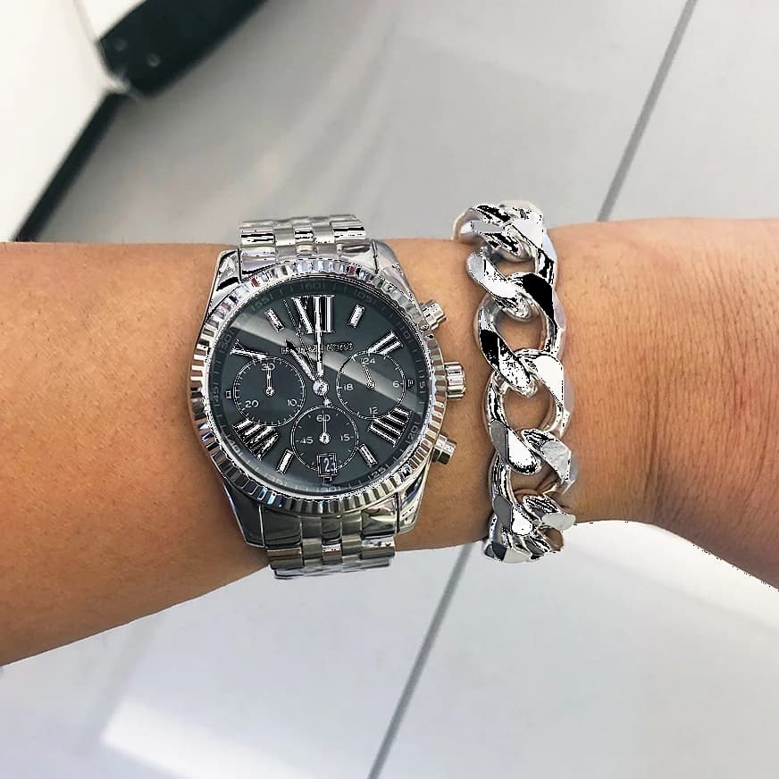 Montre Michael Kors MK5708 Chronographe en Acier Doré et Cadran Noir vue 4