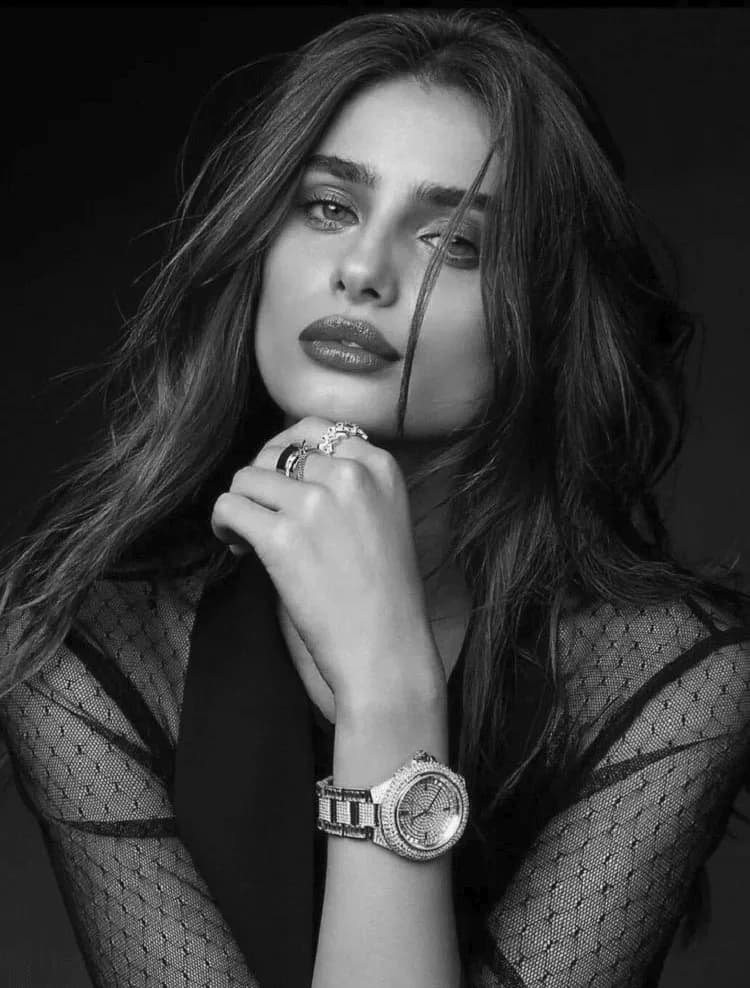 Montre Michael Kors MK5862 en Acier Doré Rose Pavée de Cristaux vue 4