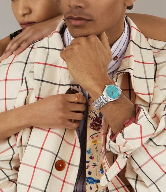 Montre Femme Vivienne Westwood The Mews VV281TQSL bracelet argent en acier cadran turquoise vue 7